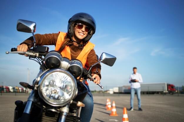 Contrat d’assurance moto résilié pour alcoolémie